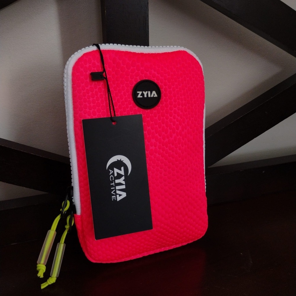ZYIA  active Hot Pink Foam Phone Crossbody Bag NWT